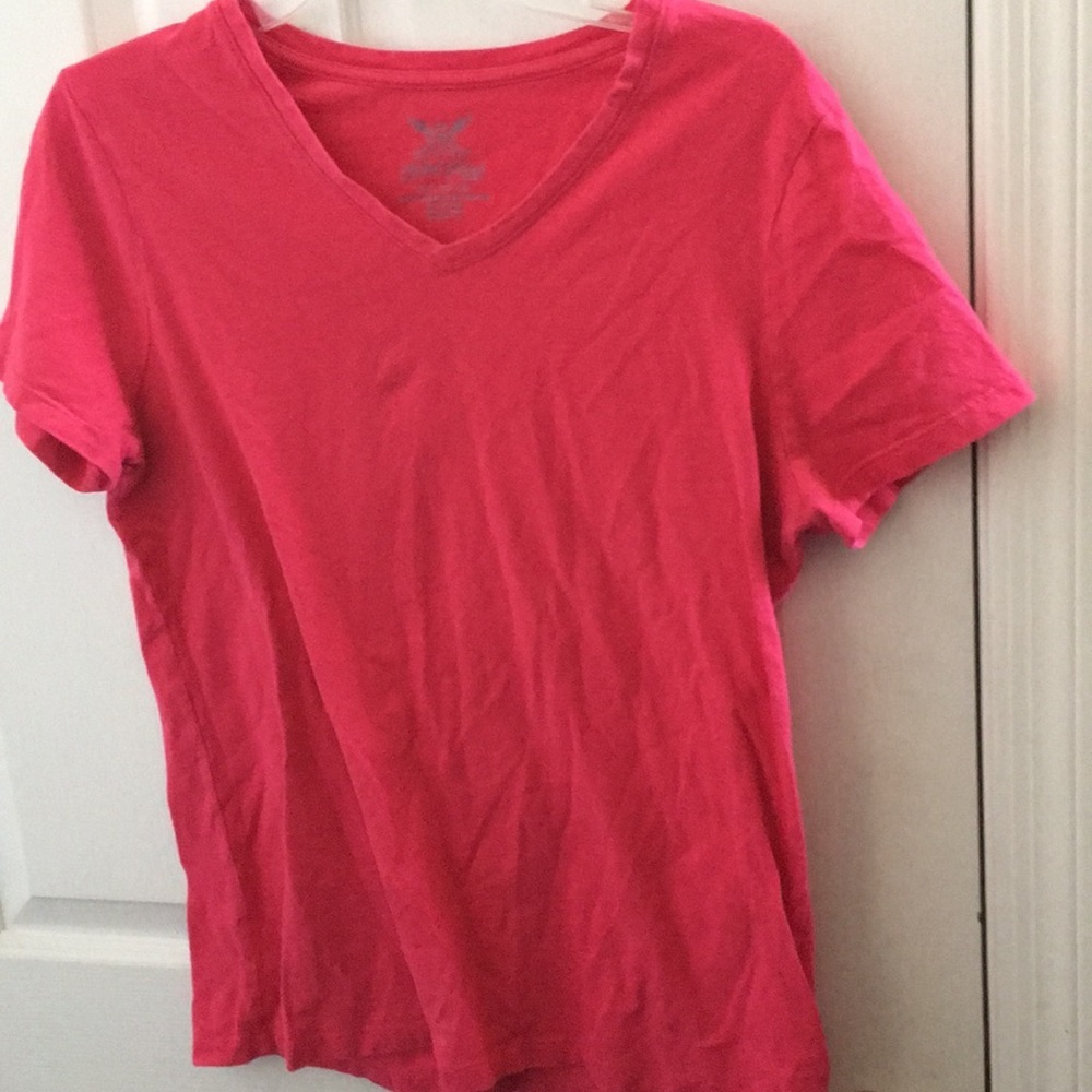 FINAL MARKDOWN Ladies faded glory tee large